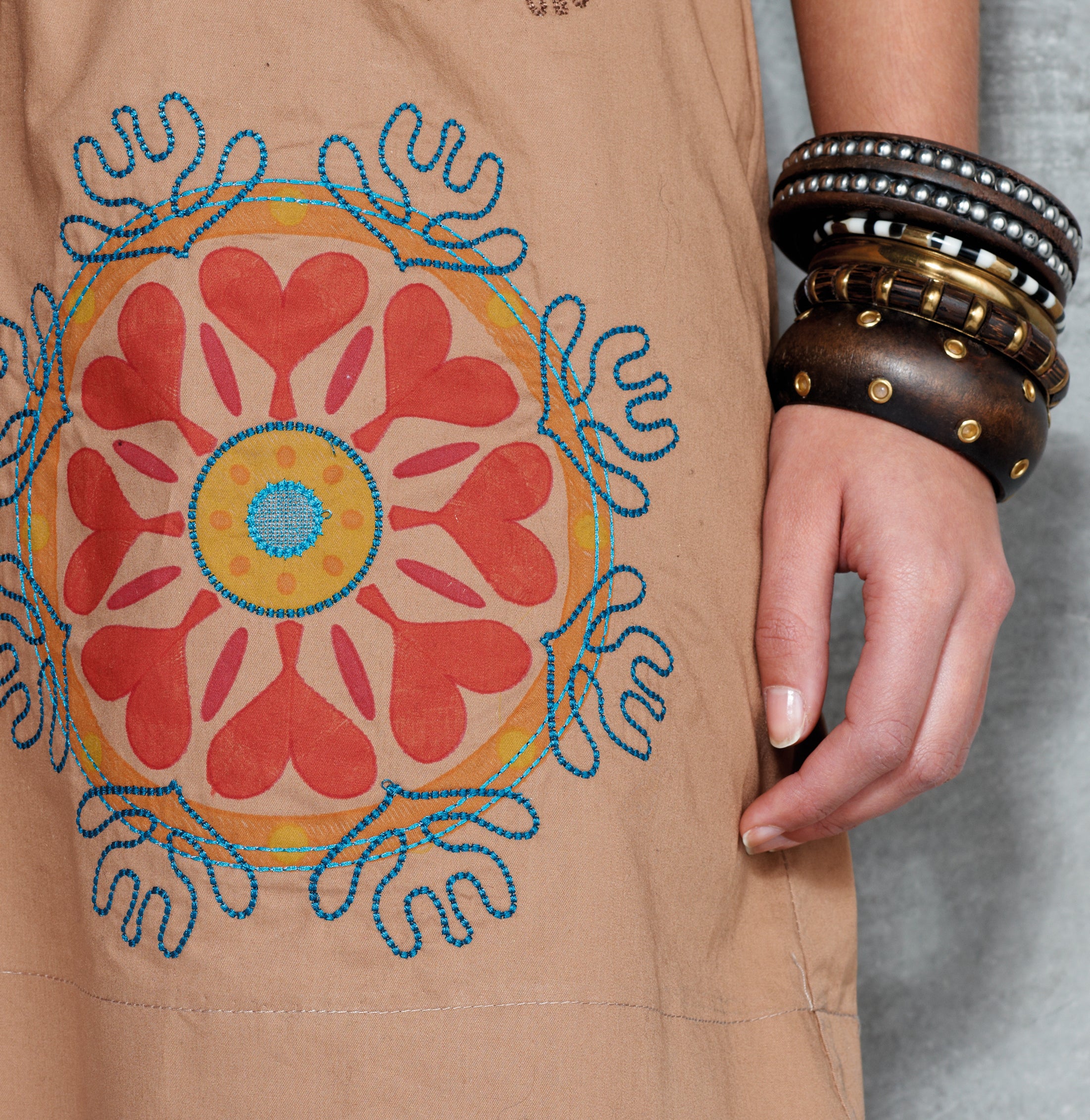 BERNINA Maxi Embroidery Hoop - BERNINA Singapore